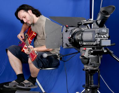 guitarist-green-screen-camera-music-video